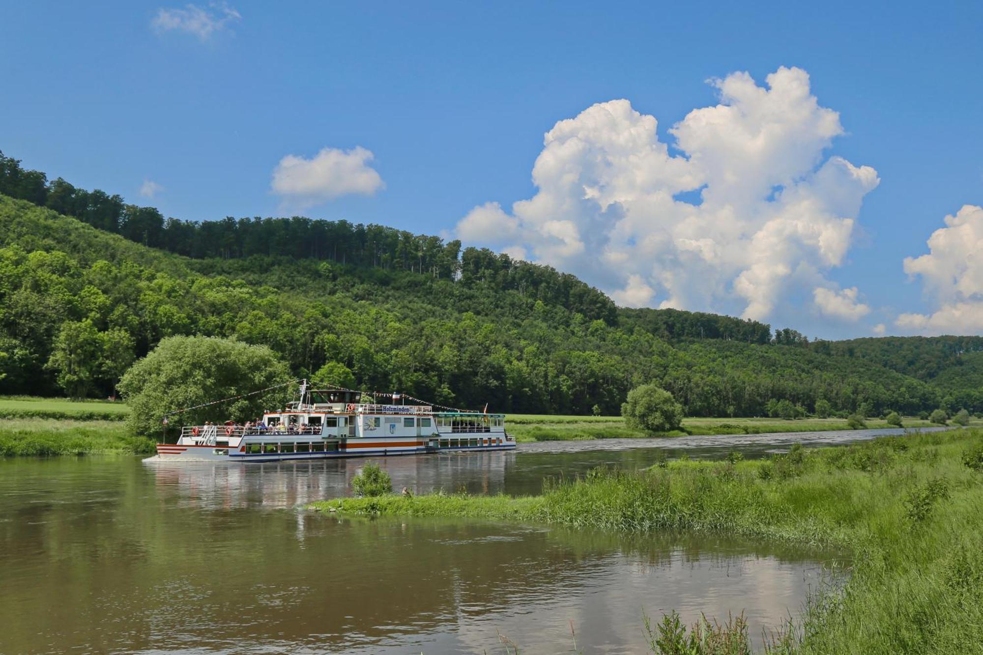 Ferienwohnungen Am Weserstrand Bodenwerder Bagian luar foto