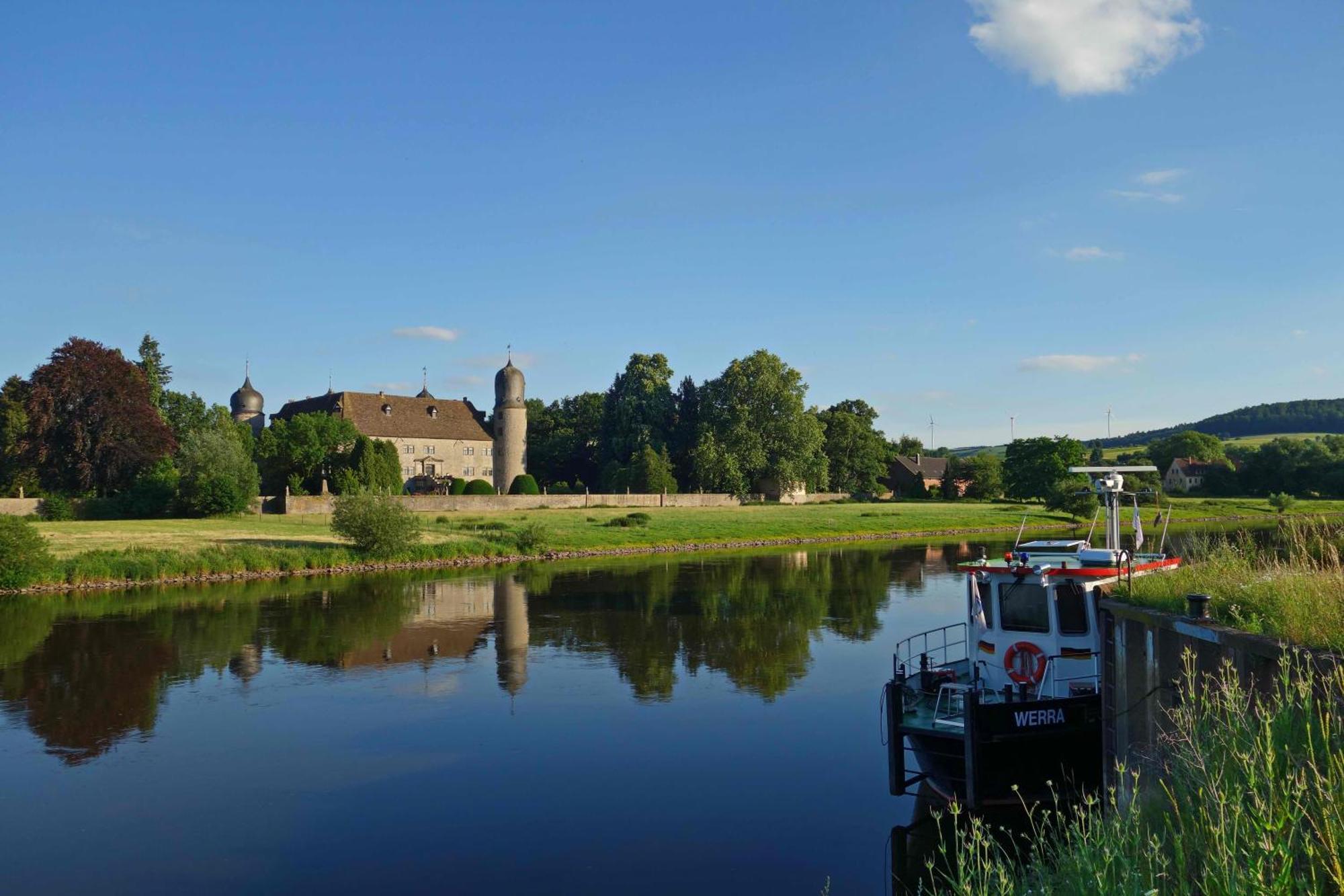 Ferienwohnungen Am Weserstrand Bodenwerder Bagian luar foto