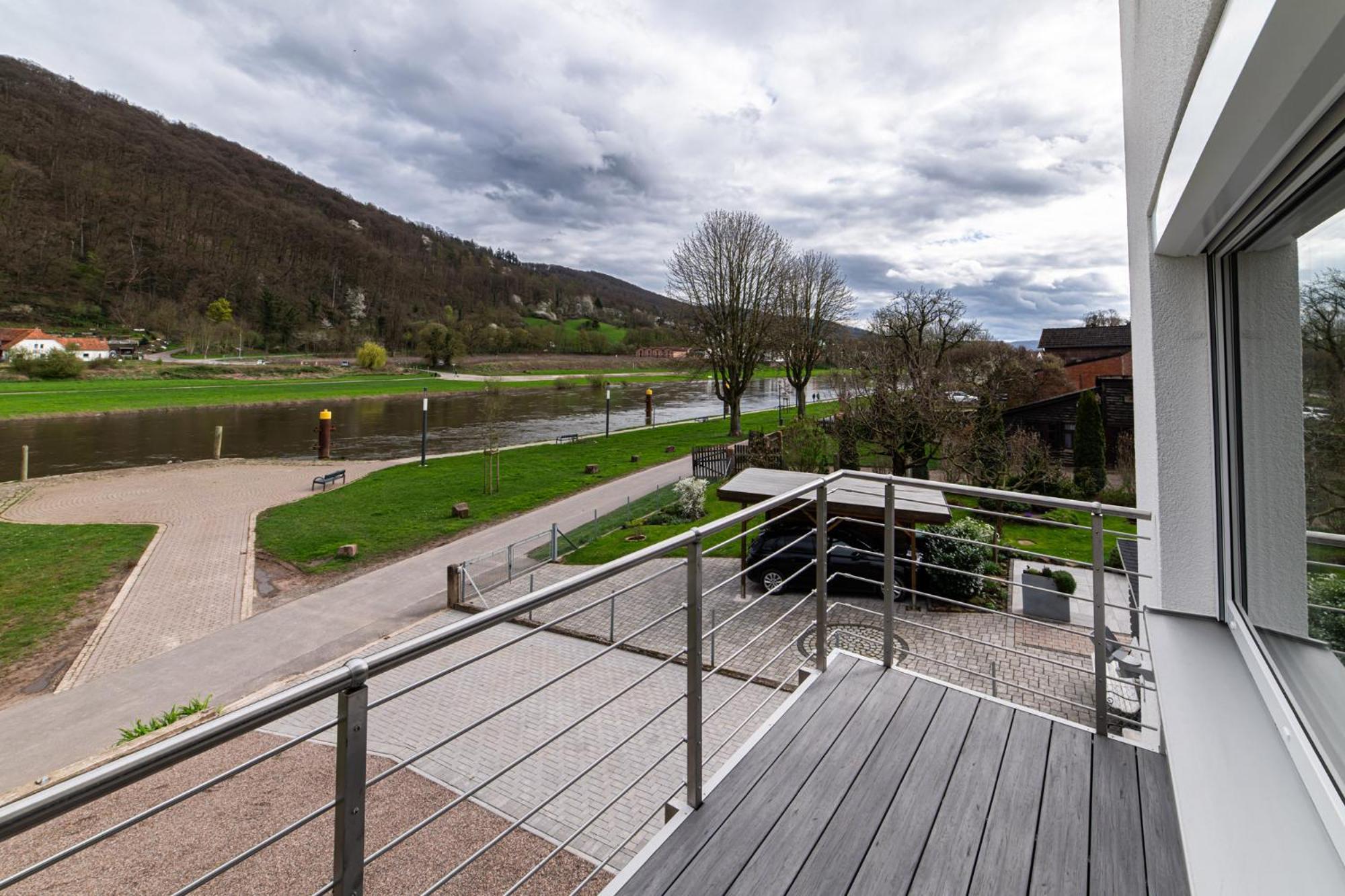 Ferienwohnungen Am Weserstrand Bodenwerder Bagian luar foto